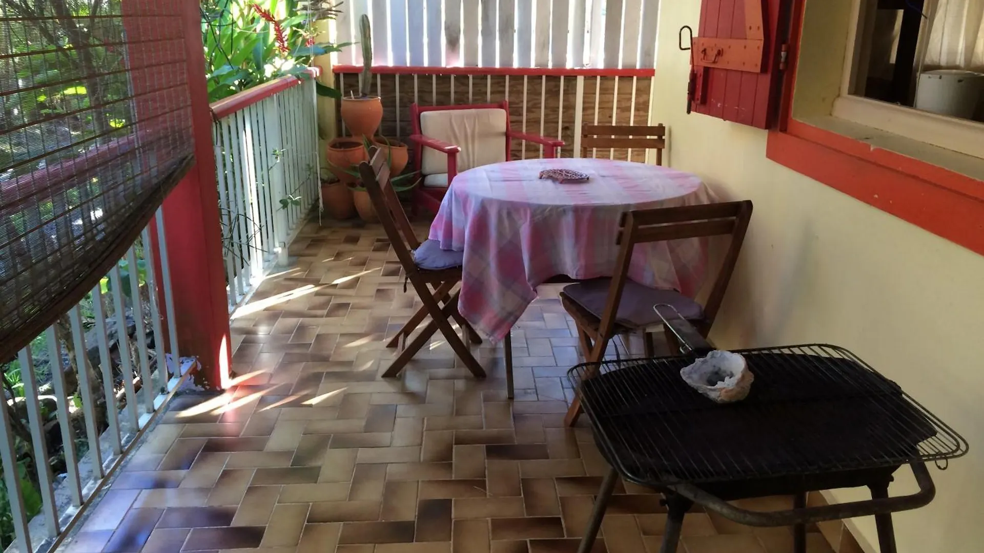 Villa Et Gites Le Safran - Le Triskell Deshaies Apartman